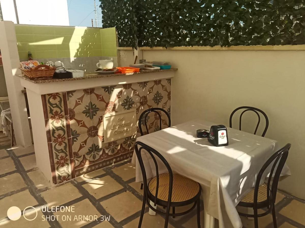 B&B L'Antica Dimora ...E Dei Mestieri Otranto Luaran gambar
